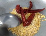 A picture of step 1 of Tomato onion chutney.