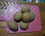 Foto langkah ke 1 dari resep Tumis Kentang Pedas.