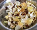 Une image de l'étape 8 de Salade d'endives aux pistaches, abricots secs et tomates séchées.