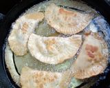 Foto del paso 5 de la receta: Empanadas de pino fritas, hechas con mucho amor