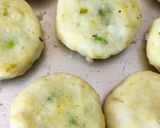 A picture of step 3 of Aloo Matar Cutlets with Curd Mayo Dip.