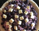 A picture of step 3 of Blueberry pie.