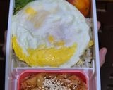 Foto langkah ke 6 dari resep Nasi Goreng Teri Daun Jeruk.