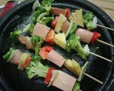 Foto langkah ke 3 dari resep Sate Sosis Paprika/ Sate ala Bbq.
