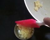 A picture of step 5 of Penko Chicken Cups, Scrambled Egg Salad.