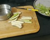 A picture of step 1 of Jain Pav bhaji sizzlar.