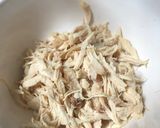 Foto langkah ke 1 dari resep Ayam Suwir Kecap.
