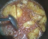 A picture of step 3 of Lazeez Anday Aloo.