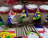 صورة لخطوة 4 من وصفة كاسات المهلبيه بجيلى الفراوله