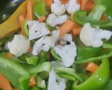 A picture of step 4 of Stir fry veggies in szechuan.