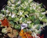 A picture of step 2 of Broccoli Garlic Roast.