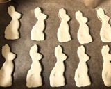Foto del passaggio 2 della ricetta Coniglietti di pasta sfoglia