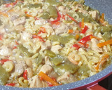 Foto del paso 2 de la receta: Fideuá con magro de cerdo