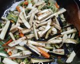 A picture of step 1 of Hyderabadi Tarkari ka Achar/Vegetable Pickle with Raw Tamarind.