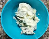 Foto del paso 6 de la receta: Muslitos de pollo deshuesados, rellenos de roquefort y nuez