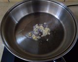 Foto langkah ke 2 dari resep Cah kailan bawang putih.