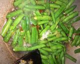 Foto langkah ke 2 dari resep Tumis buncis terasi.