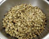 A picture of step 2 of Mung Bean and Winter Melon Tea with Wide Noodles.