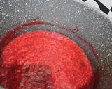 Foto langkah ke 6 dari resep Raspberry Cream Cake Ketogenic.