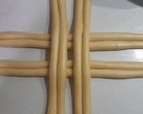 Foto langkah ke 4 dari resep Challah Bread - Braided bread.