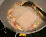 Foto langkah ke 5 dari resep Bihun Godog sayap ayam.