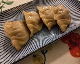 Foto del passaggio 9 della ricetta Ripieno e cottura per gyoza alla giapponese a modo mio