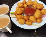 A picture of step 5 of Punugulu - A South Indian evening snack.
