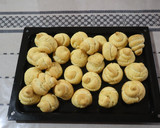 Foto del paso 10 de la receta: Croquembouche (masa choux y crema pastelera)