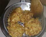 Foto langkah ke 3 dari resep Bakwan Mie.