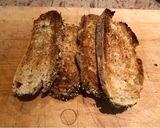 A picture of step 4 of Tomato and oil toast.