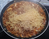 Foto del paso 6 de la receta: Fideuá de sepia y gambones (con salmorreta)