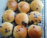 Foto langkah ke 12 dari resep Roti Chocochips Tanpa Ulen Tanpa Mixer.