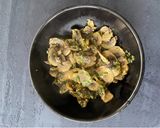 Une image de l'étape 4 de Champignons en persillade.