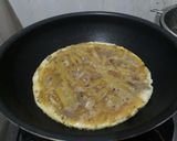 Foto langkah ke 4 dari resep Spanish Omelette.