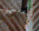 A picture of step 4 of Grill club sandwiche.