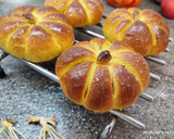 Foto del paso 12 de la receta: Bollos de calabaza rellenos de cabello de Ángel para Halloween