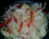 Foto del paso 2 de la receta: Bifes a la criolla con timbal de arroz blanco