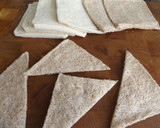 Foto del paso 1 de la receta: Pastel súper fácil de pan de sándwich dorado al horno