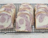 Foto langkah ke 7 dari resep Swirl Loaf Bread - roti tawar ubi ungu 2 motif.