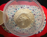 Foto del paso 1 de la receta: Pan integral crujiente con semillas