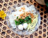 Hình bước làm 3 của món Bánh tráng trộn chiên giòn đơn giản
