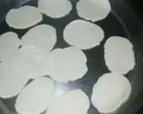 A picture of step 3 of Suji golgappe.