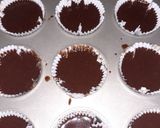 A picture of step 3 of Moist Chocolate cream cupcakes♡.