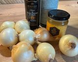 Une image de l'étape 1 de Confit d’oignons au miel.