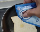 Foto langkah ke 3 dari resep Cinnamon Butter toast.
