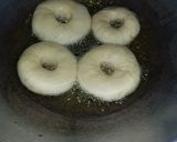 Foto langkah ke 6 dari resep Donat Balut Gula Palem.