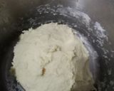Foto langkah ke 2 dari resep Roti goreng metode autolysis.