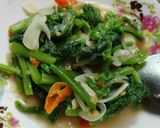Foto langkah ke 6 dari resep Tumis pucuk labu kuning.
