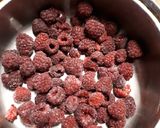 Foto langkah ke 10 dari resep Bavarois aux framboises.