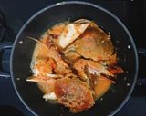 Hình bước làm 11 của món Cua Sốt Ớt Singapore (Chilli Crab)